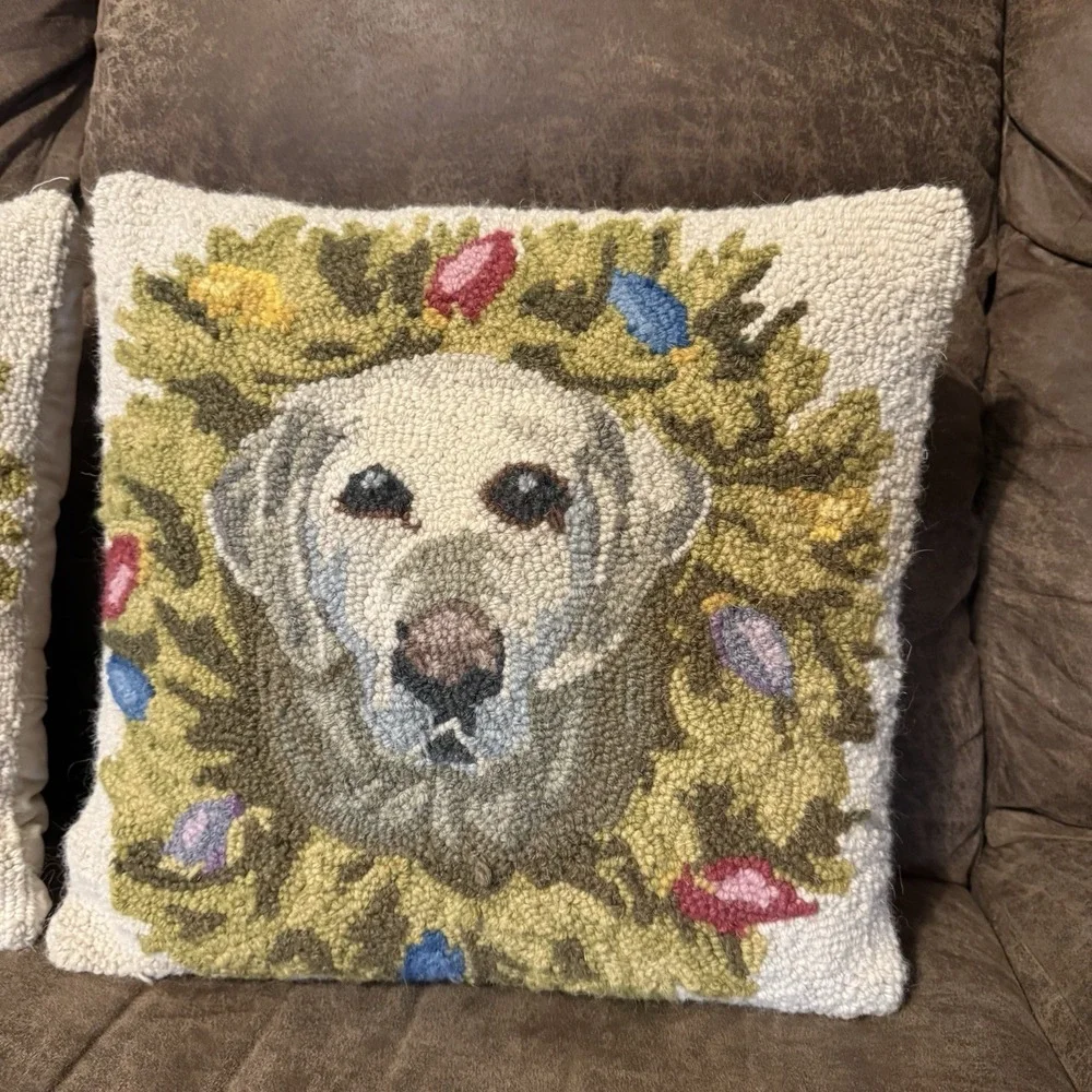 2 Golden Retriever Dog Wool Hand Hook Pillow‎ Beige Velvet Back 16 X 16